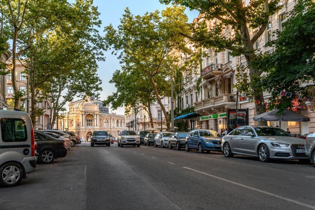 Три Квартала От Оперного-Тихий Лофт-Новый Апарт Odessa Extérieur photo