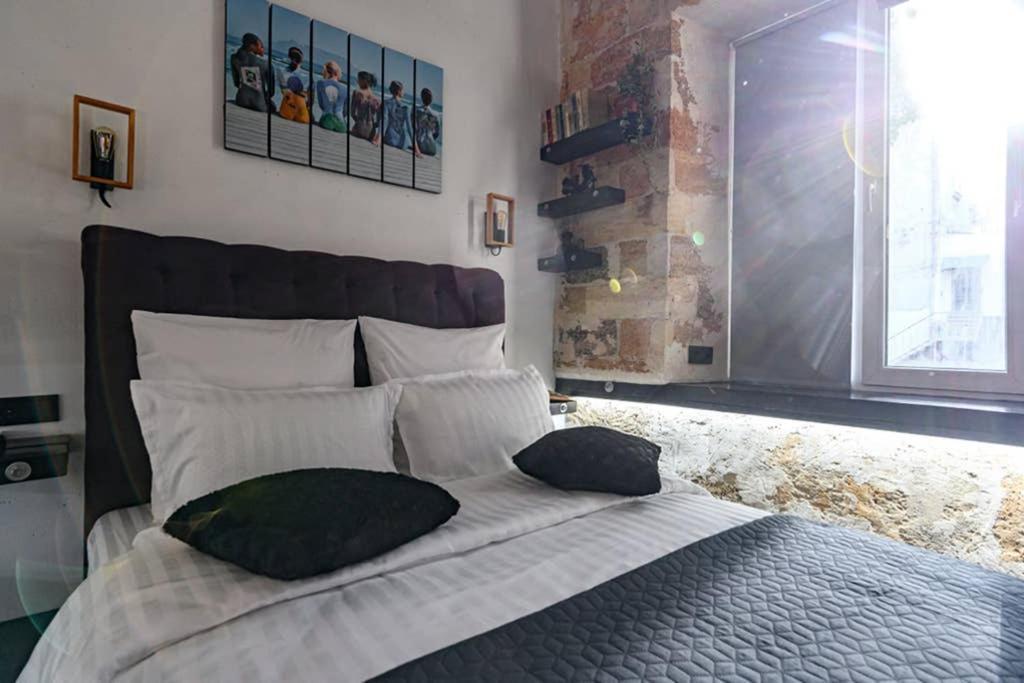 Три Квартала От Оперного-Тихий Лофт-Новый Апарт Odessa Extérieur photo
